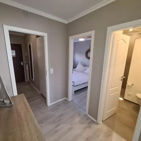 Strandburg 1 아파트 그로미츠