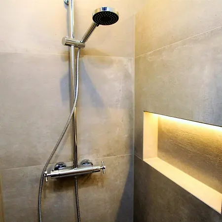 아파트 Strandburg 1 *